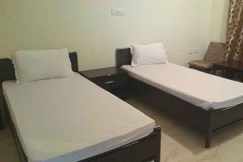 Nyingma Guest House bir